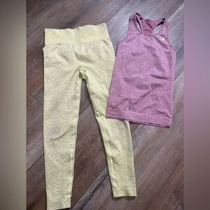 Gymshark bundle of leggings with scrunch butt and tank top size medium women